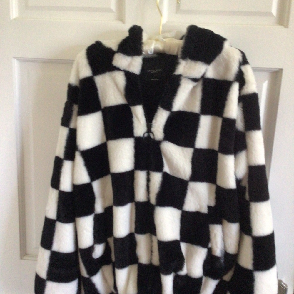 Cozy hooded jacket